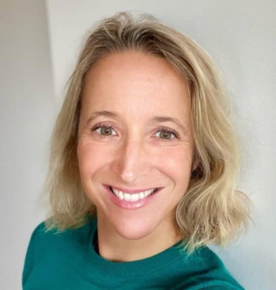Portrait of Carole Defago